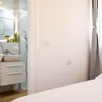 아파트 Iv