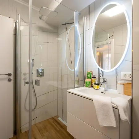Iv Apartment Trogir