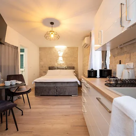 Apartman Iv