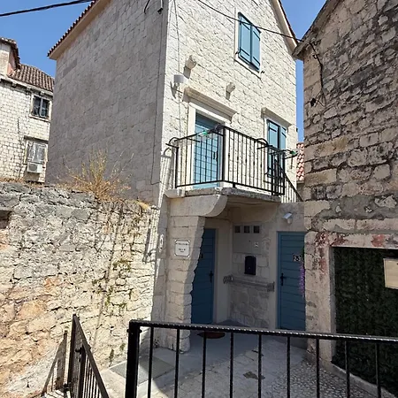 Iv Appartement Trogir